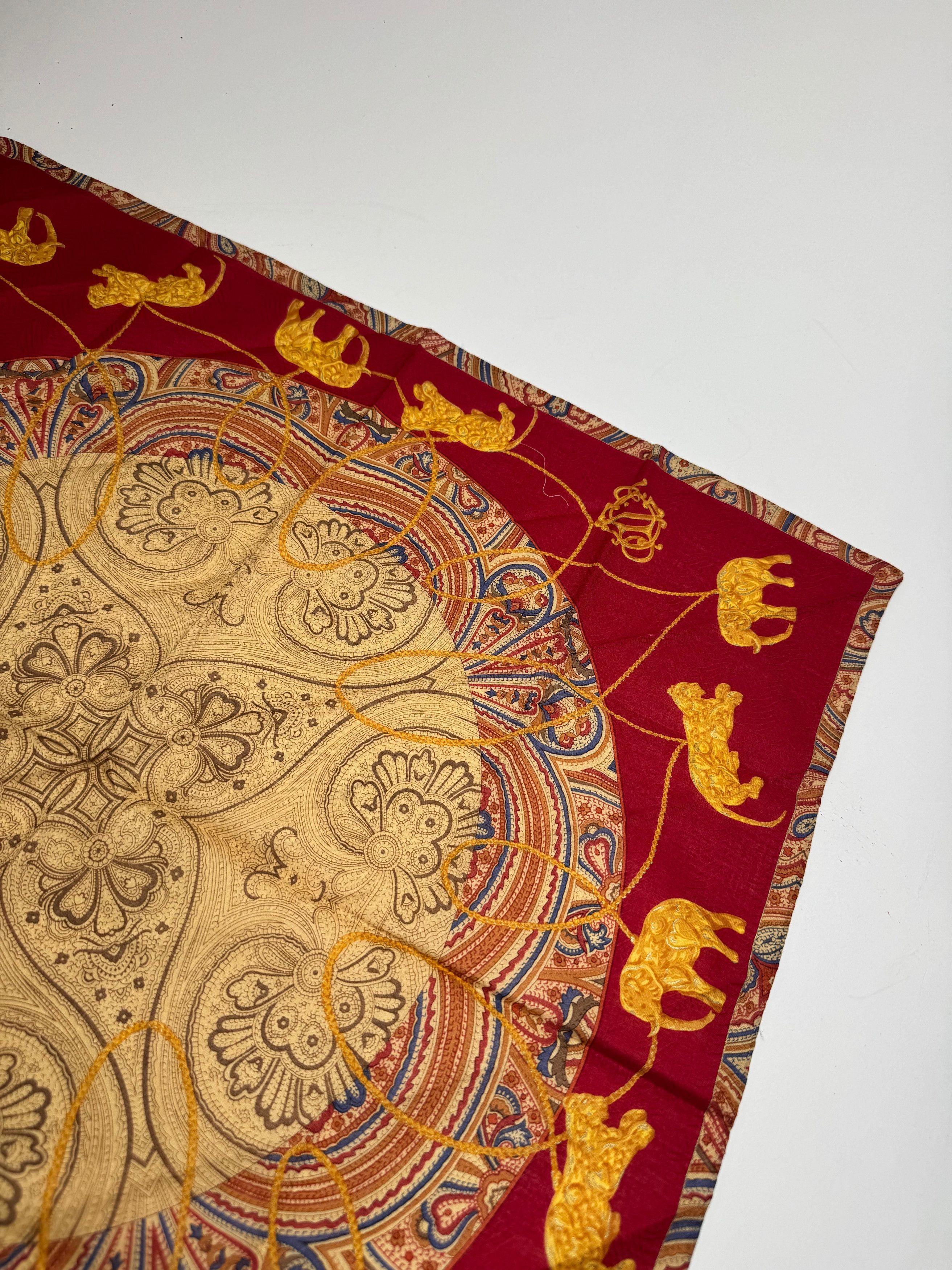 Dior Vintage Scarf Red Gold Size ONE SIZE - 9 Thumbnail
