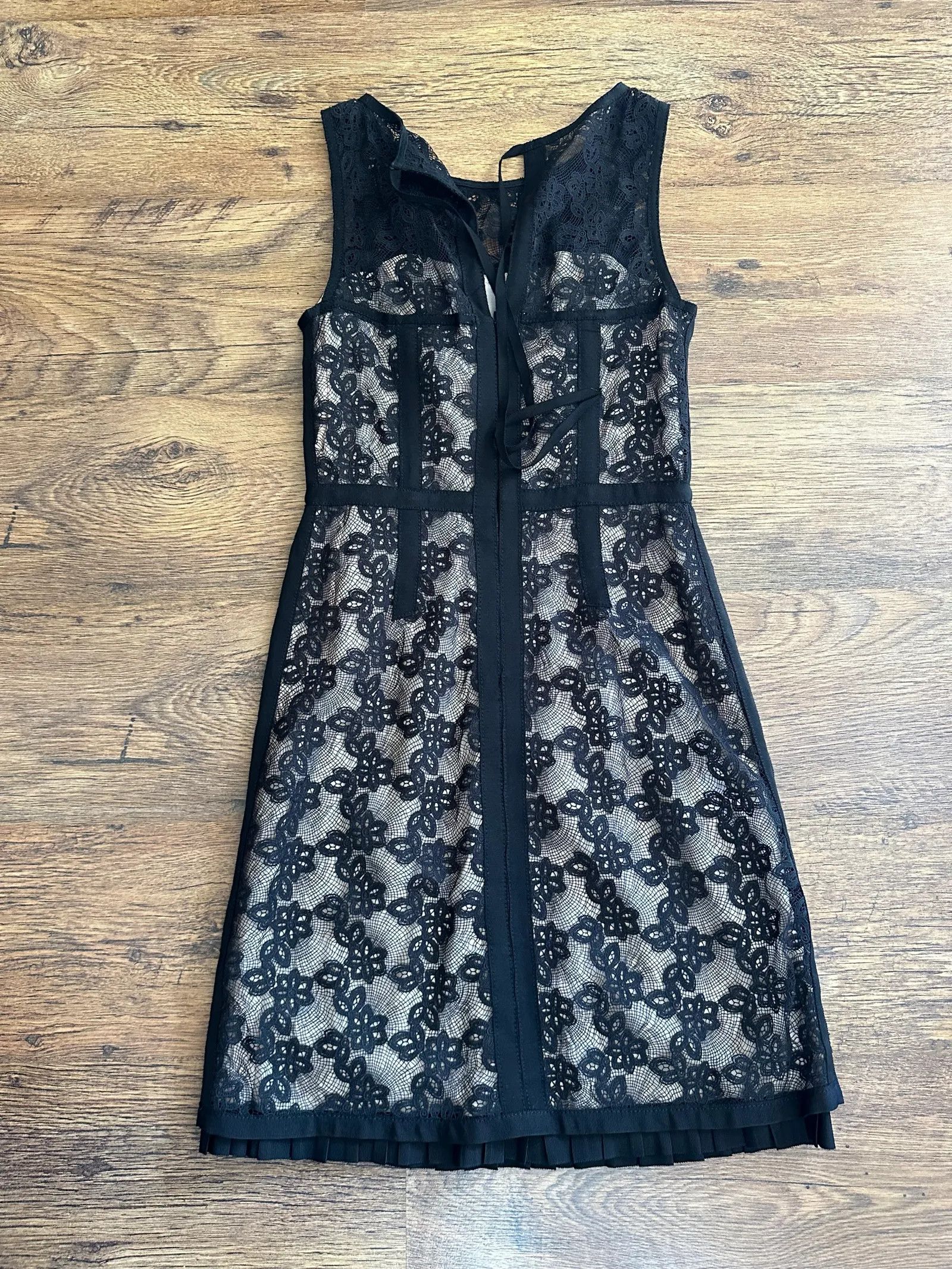 Marc Jacobs Marc Jacobs Dress Size XS / US 0-2 / IT 36-38 - 2 Thumbnail