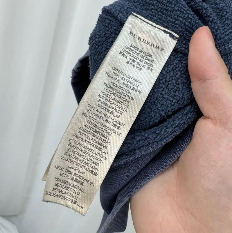 Burberry Burberry Long Sleeve Logo Hoodie for Men Size US M / EU 48-50 / 2 - 6 Thumbnail
