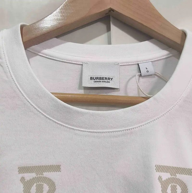Burberry Burberry Logo White Cotton Short Sleeve T-Shirt Size US L / EU 52-54 / 3 - 3 Thumbnail