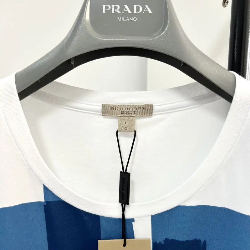 Burberry Burberry Summer White Cotton Short Sleeve T-Shirt Size US XL / EU 56 / 4 - 2 Thumbnail