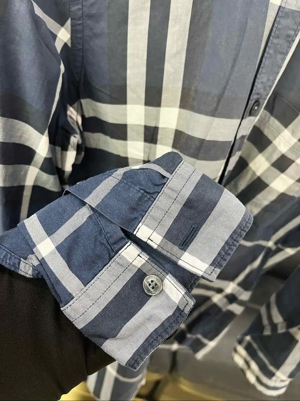 Burberry Burberry Men's Blue Plaid Short Sleeve Shirt Size US M / EU 48-50 / 2 - 6 Thumbnail