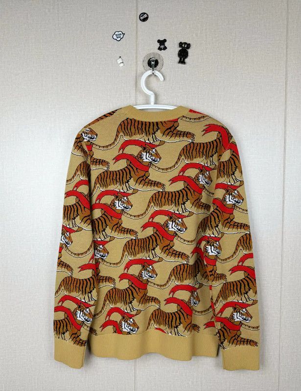 Burberry Burberry Men's Knit Sweater in Beige Size US S / EU 44-46 / 1 - 4 Thumbnail