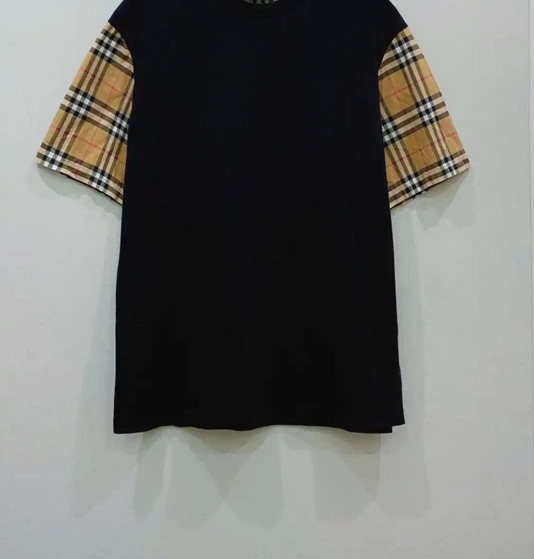 Burberry Burberry Black Cotton T-Shirt for Men Size US M / EU 48-50 / 2 - 3 Thumbnail