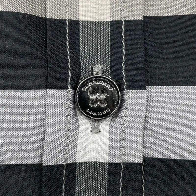 Burberry Burberry Colorblock Long Sleeve Shirt for Men Size US M / EU 48-50 / 2 - 5 Thumbnail