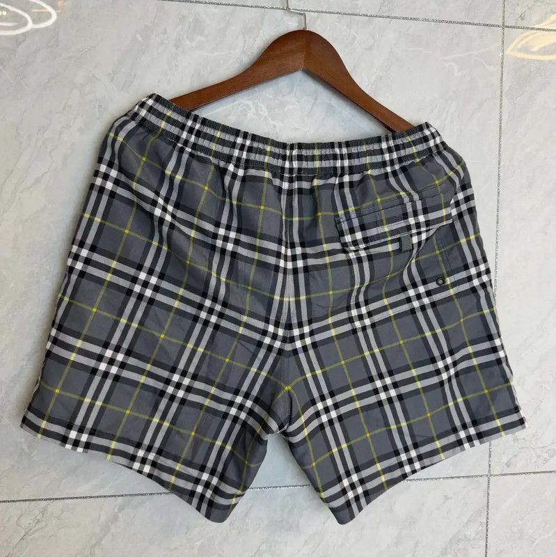 Burberry Burberry Summer Men's Black Gray Plaid Shorts Size US 28 / EU 44 - 3 Thumbnail