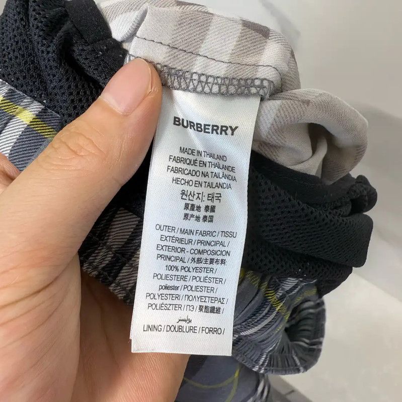 Burberry Burberry Summer Men's Black Gray Plaid Shorts Size US 28 / EU 44 - 5 Thumbnail
