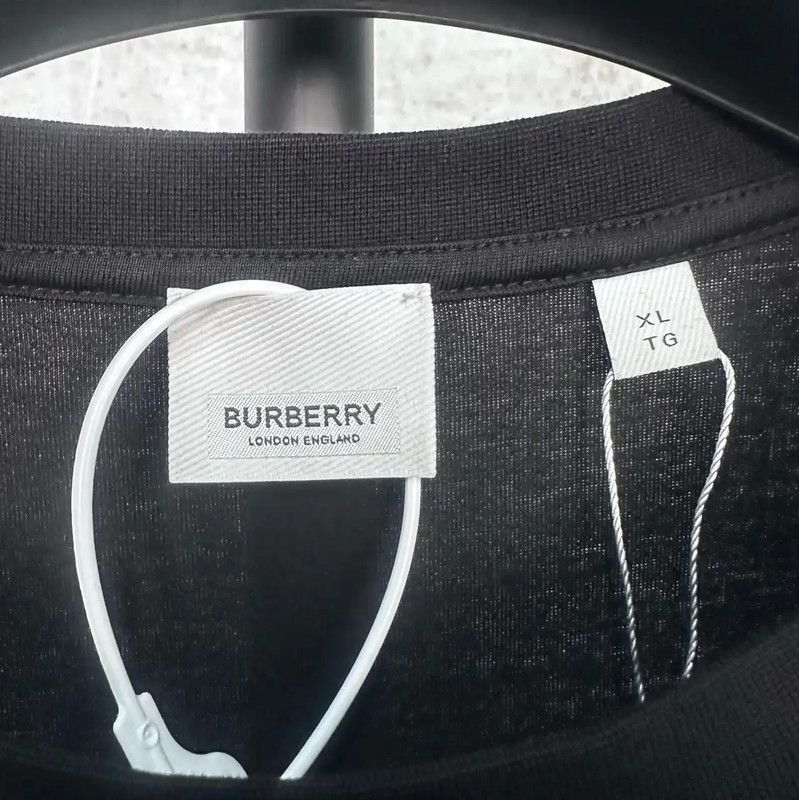 Burberry Burberry Black Cotton Long Sleeve T-Shirt Size US XL / EU 56 / 4 - 4 Thumbnail