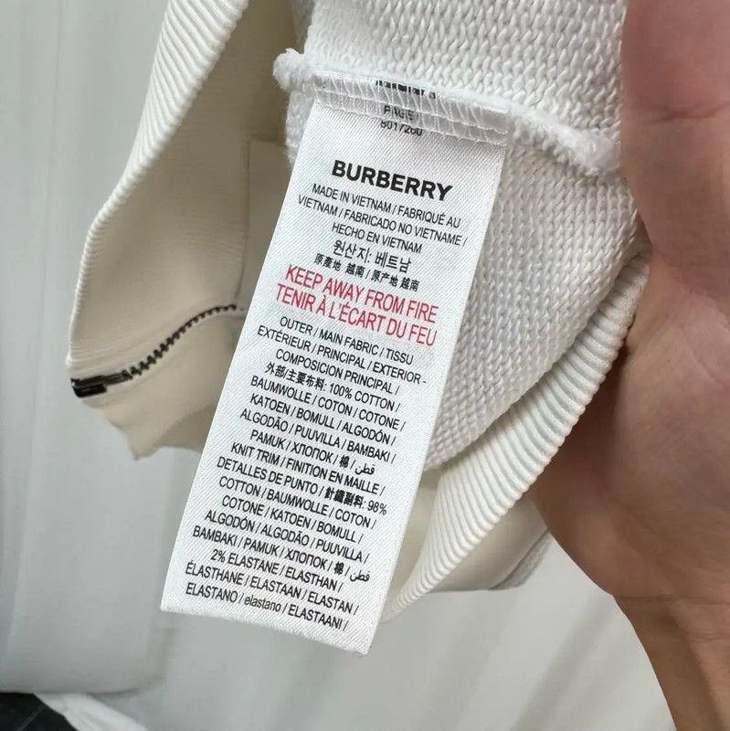 Burberry Burberry Disney Embroidered White Long Sleeve Hoodie Size US S / EU 44-46 / 1 - 6 Thumbnail