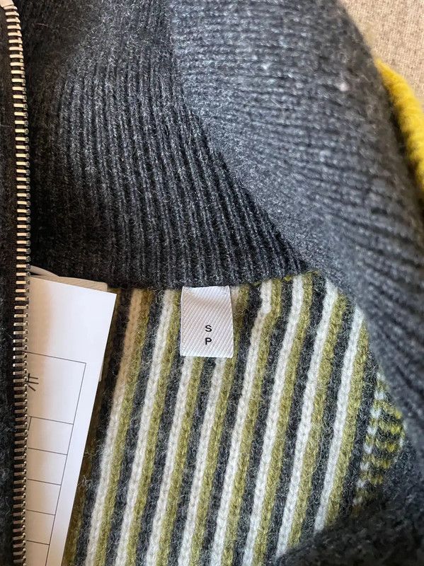 Burberry Burberry Multi-Color Wool Knit Sweater Size US S / EU 44-46 / 1 - 4 Thumbnail
