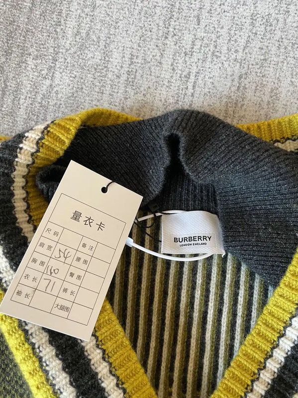 Burberry Burberry Multi-Color Wool Knit Sweater Size US S / EU 44-46 / 1 - 3 Thumbnail