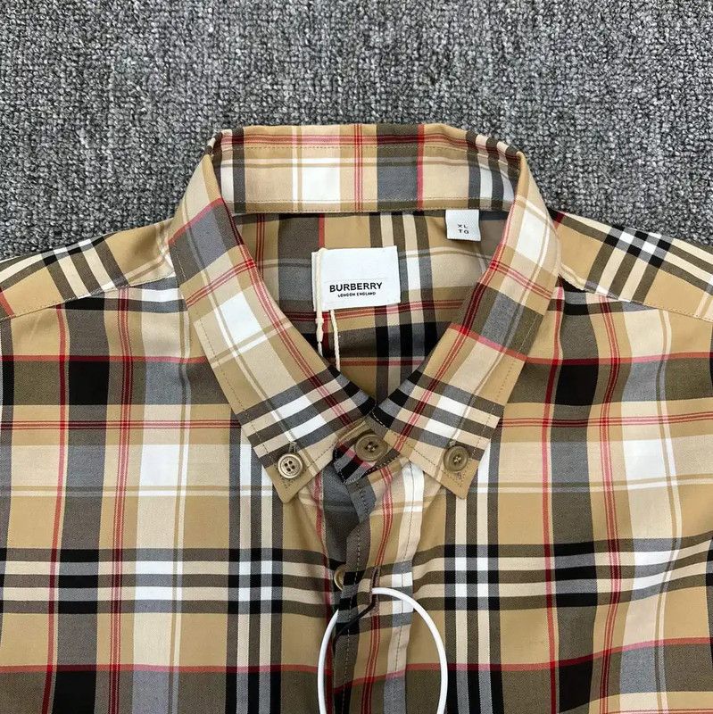 Burberry Burberry Men's Long Sleeve Color Block Shirt Size US XL / EU 56 / 4 - 4 Thumbnail