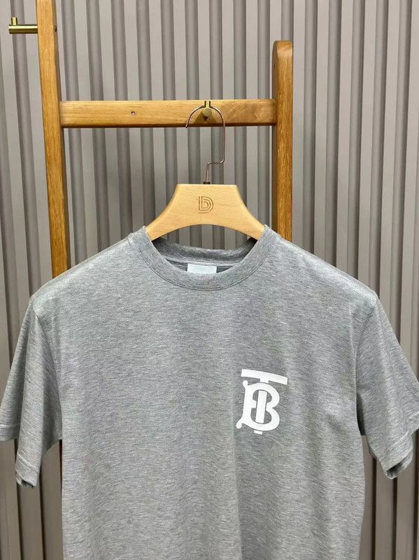 Burberry Burberry Gray Cotton Short Sleeve T-Shirt Size US S / EU 44-46 / 1 - 3 Thumbnail