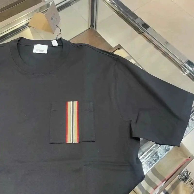 Burberry Burberry Black Logo Short Sleeve T-Shirt Size US M / EU 48-50 / 2 - 7 Thumbnail