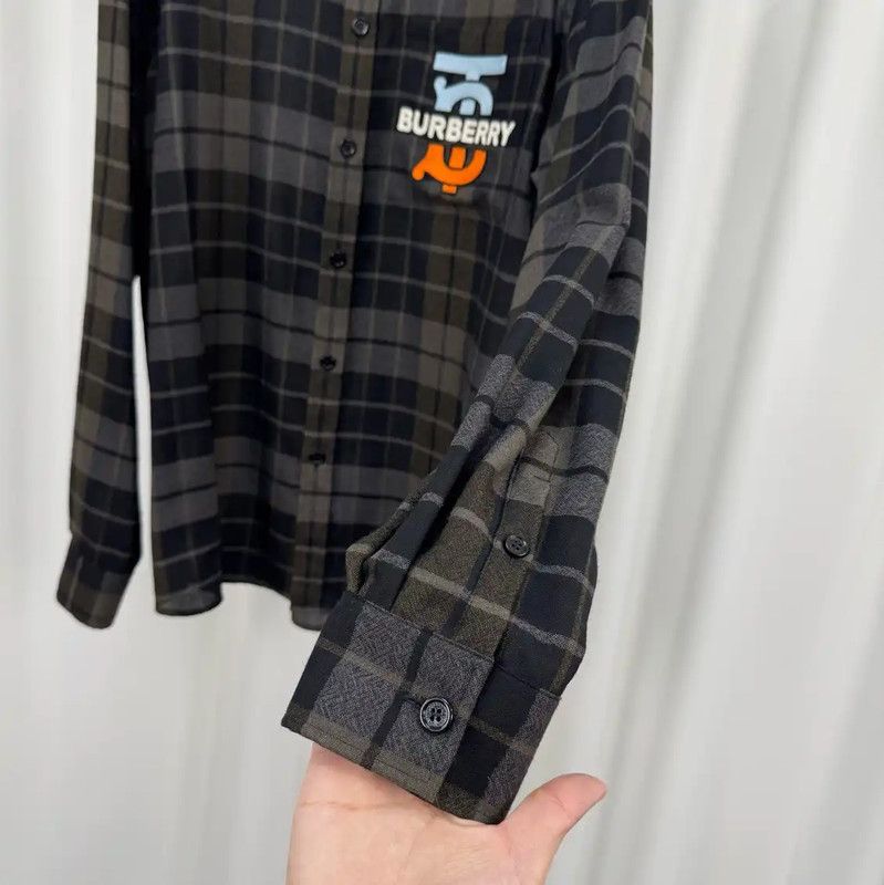 Burberry Burberry Gray Wool Long Sleeve Logo Shirt Size US M / EU 48-50 / 2 - 4 Thumbnail
