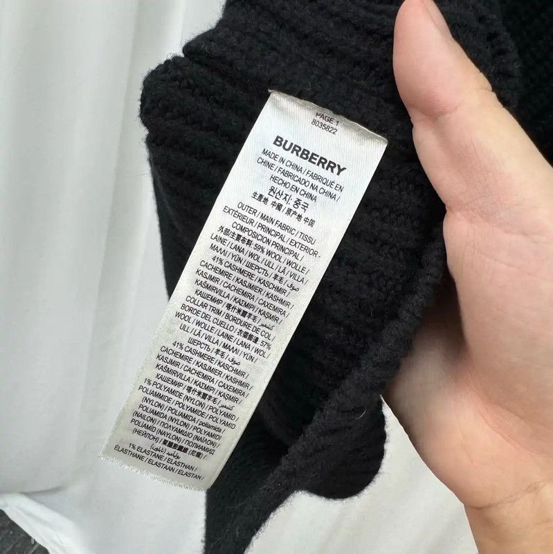 Burberry Burberry Wool-Blend V-Neck Sweatshirt for Men Size US M / EU 48-50 / 2 - 6 Thumbnail