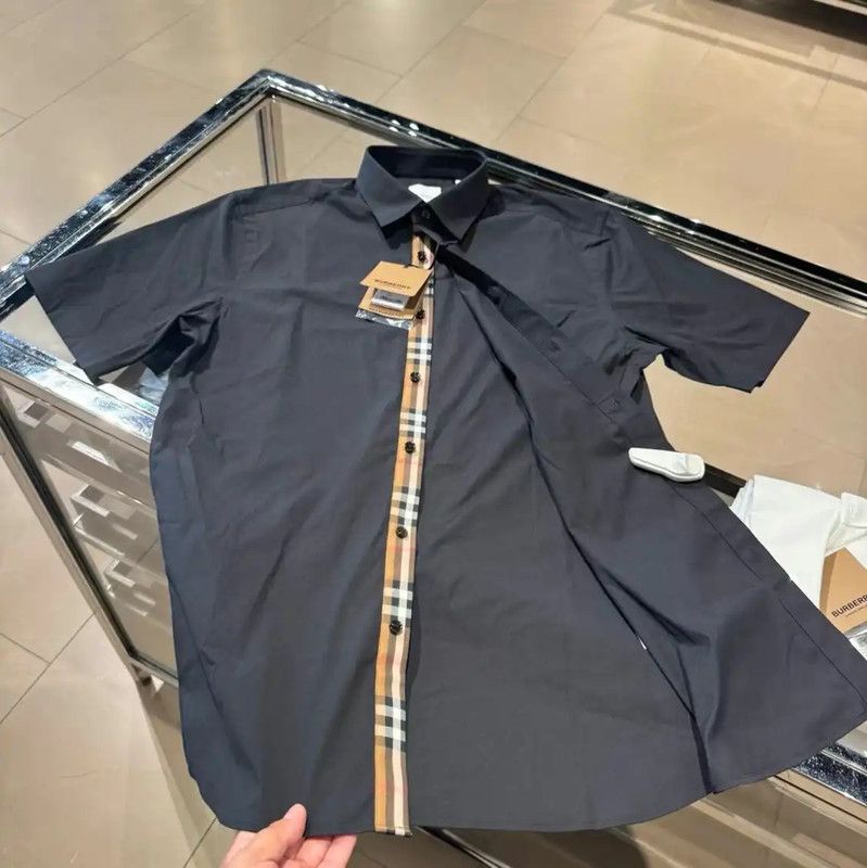 Burberry Burberry Black Logo Check Short Sleeve Shirt Size US L / EU 52-54 / 3 - 8 Thumbnail
