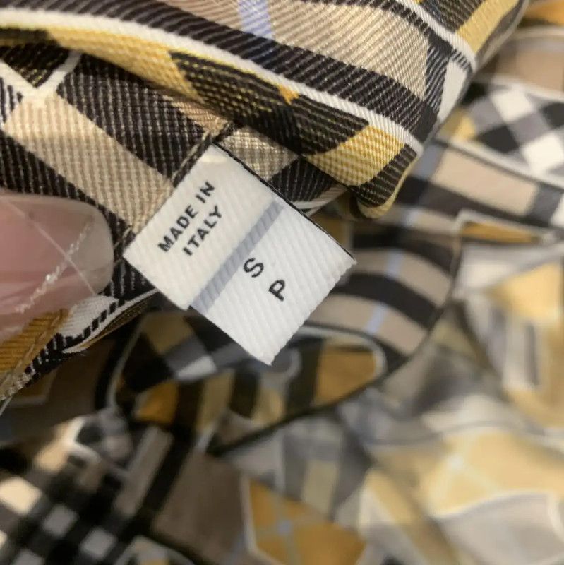 Burberry Burberry Colorful Silk Short Sleeve Shirt Size US S / EU 44-46 / 1 - 4 Thumbnail