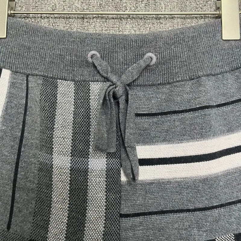 Burberry Burberry Gray Wool Men’s Shorts Size US 32 / EU 48 - 4 Thumbnail