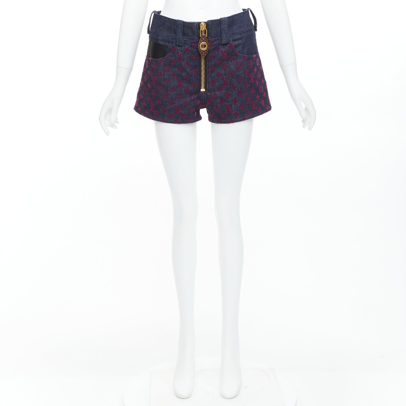 Louis Vuitton LOUIS VUITTON Flocked Monogram burgundy blue monogram denim shorts XS Size 27" / US 4 / IT 40 - 9 Thumbnail