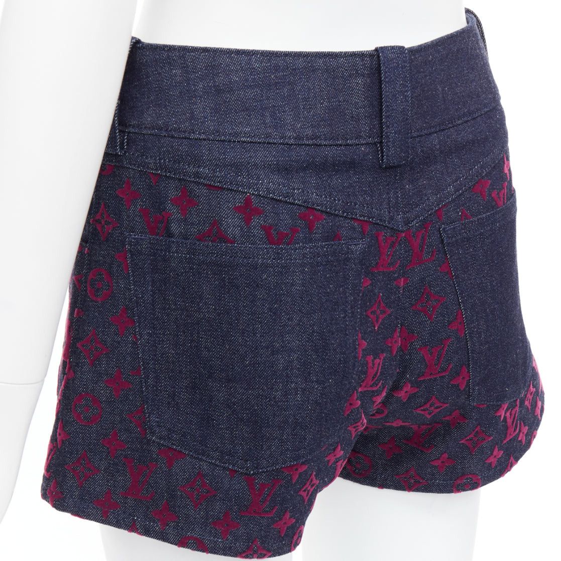 Louis Vuitton LOUIS VUITTON Flocked Monogram burgundy blue monogram denim shorts XS Size 27" / US 4 / IT 40 - 7 Thumbnail