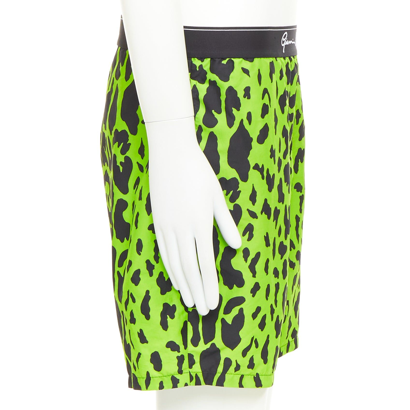 Versace VERSACE neon green black leopard print black logo waistband swim trunks Sz4 Size US 34 / EU 50 - 4 Thumbnail