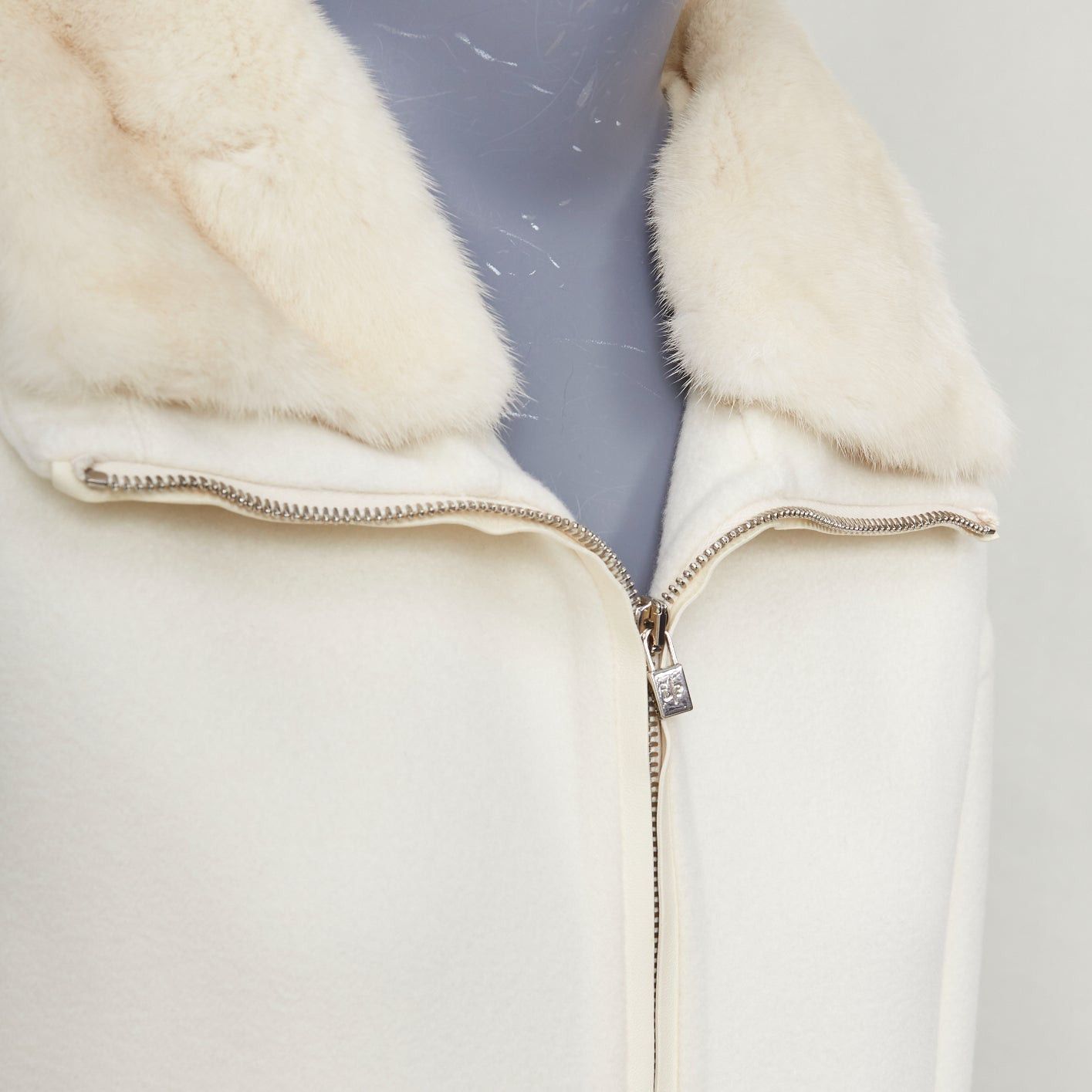 Loro Piana LORO PIANA Baby Cashmere Jubilee cream double face cashmere lambskin fur collar coat S Size S / US 4 / IT 40 - 2 Thumbnail