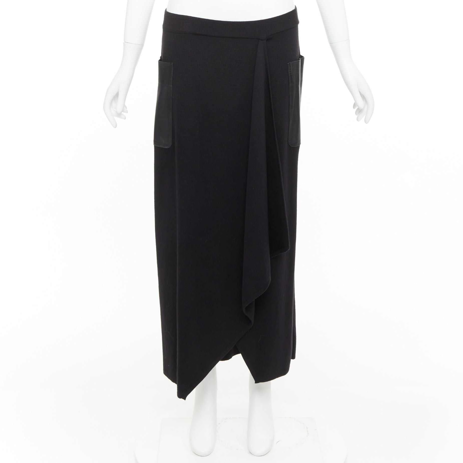 Max Mara MAX MARA black leather patch pocket drape front mid waist midi skirt Size 35" - 5 Thumbnail