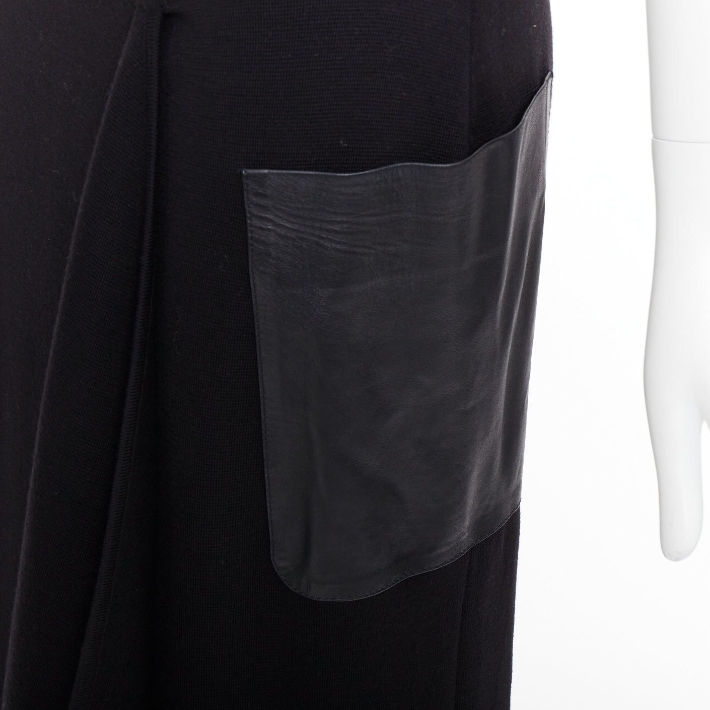 Max Mara MAX MARA black leather patch pocket drape front mid waist midi skirt Size 35" - 2 Thumbnail