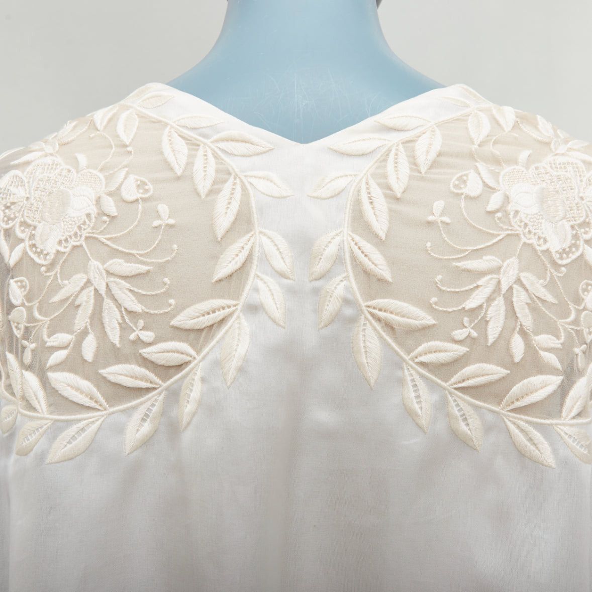 Alexander McQueen rare ALEXANDER MCQUEEN Vintage 2009 Runway cream silk skull embroidered drape dress IT38 XS Size S / US 4 / IT 40 - 2 Thumbnail