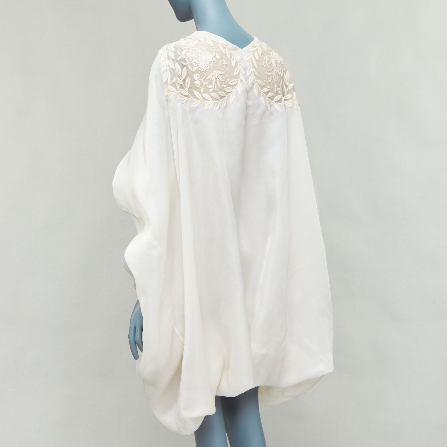 Alexander McQueen rare ALEXANDER MCQUEEN Vintage 2009 Runway cream silk skull embroidered drape dress IT38 XS Size S / US 4 / IT 40 - 6 Thumbnail