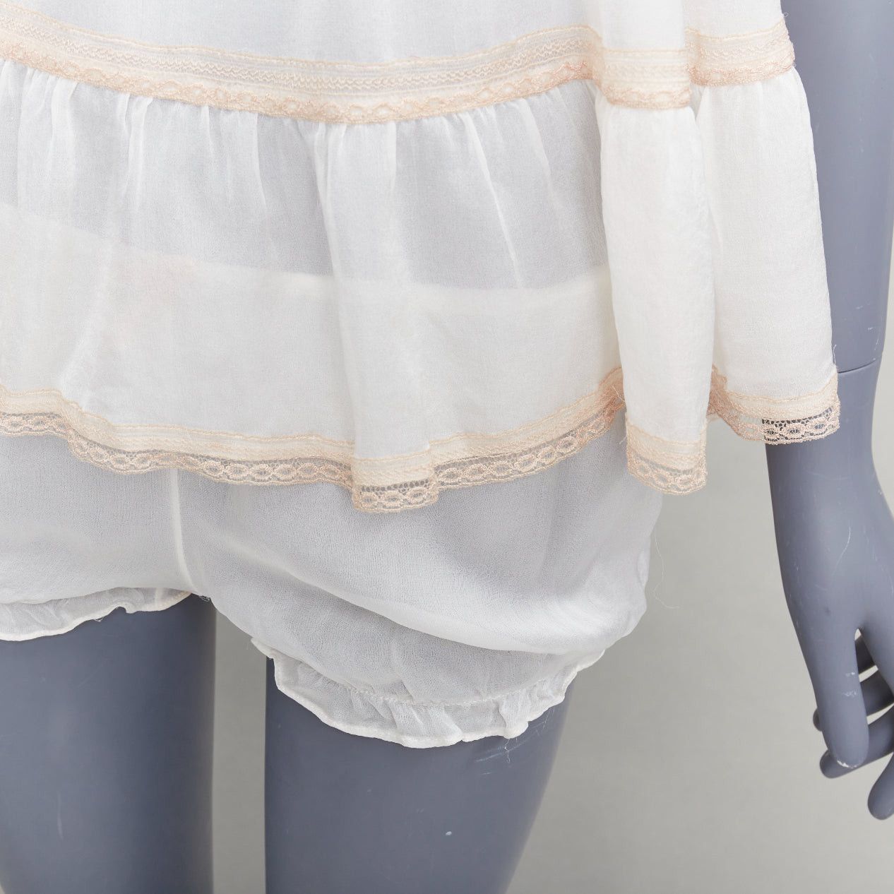 KIKI DE MONTPARNASSE KIKI DE MONTPARNASSE 100% silk cream babydoll bow front tiered bloomer nightwear set M Size M / US 6-8 / IT 42-44 - 7 Thumbnail