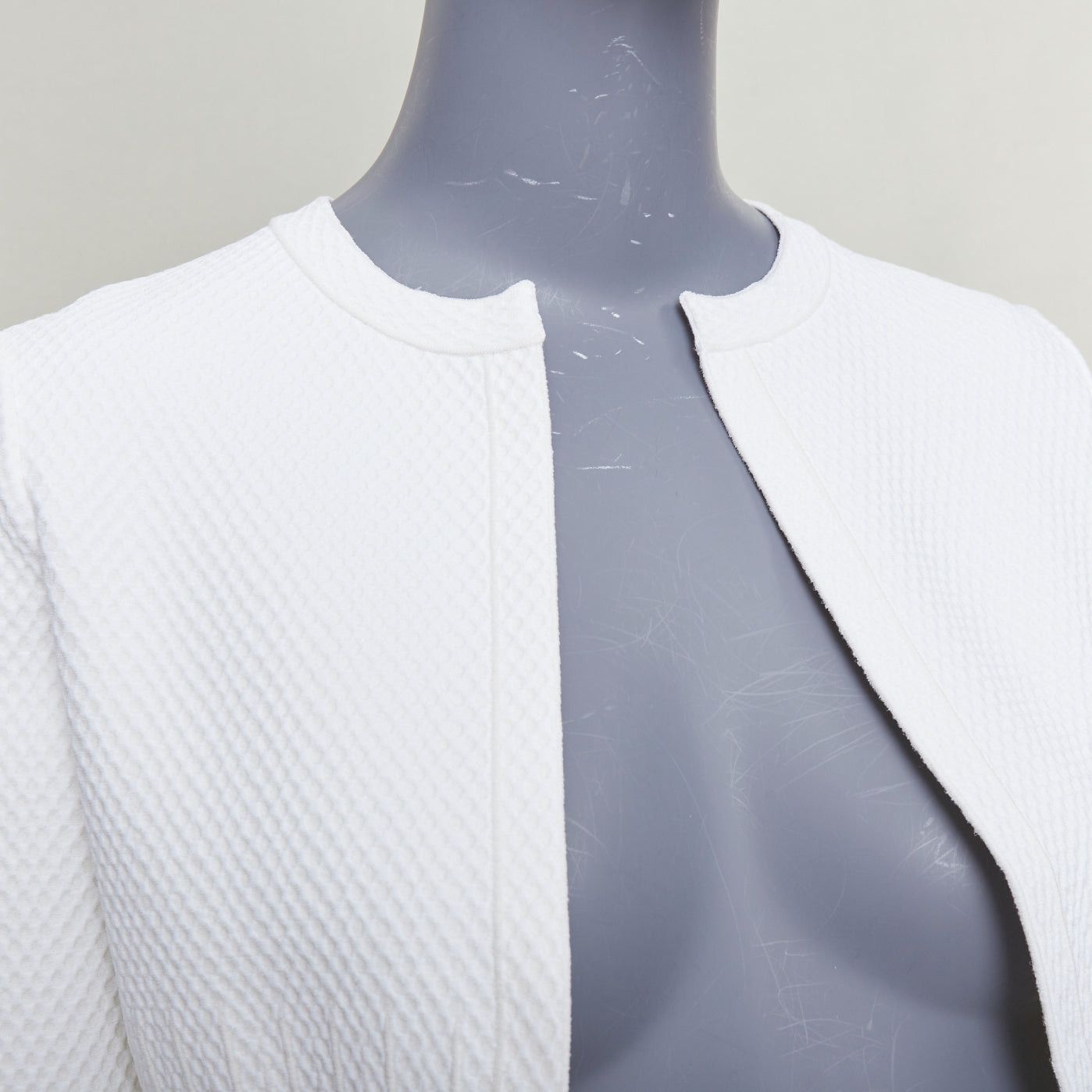 Alaia ALAIA cream viscose blend textured knit cropped cardigan jacket FR36 S Size S / US 4 / IT 40 - 2 Thumbnail