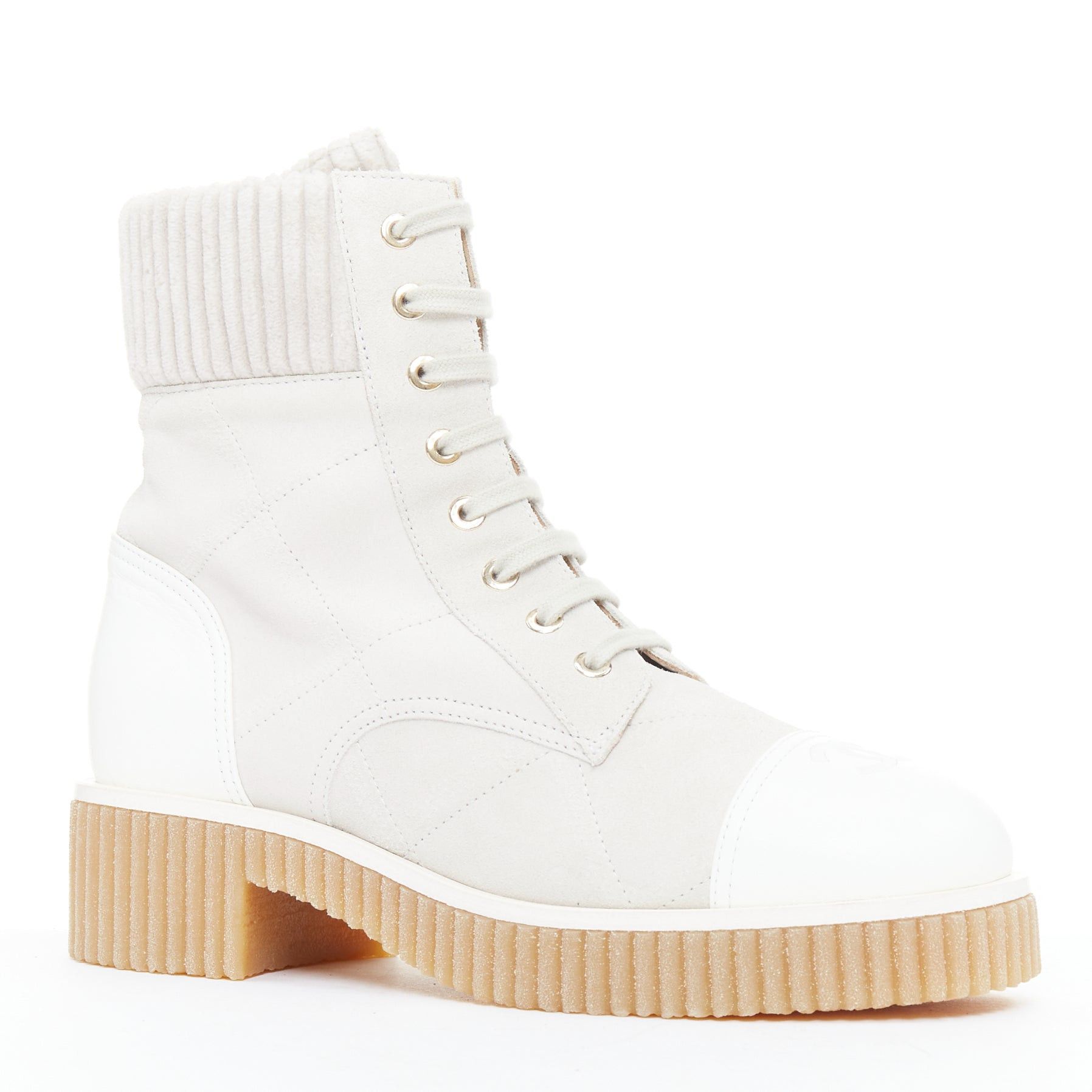 Chanel CHANEL 2020 white CC grey suede calfskin quilted combat boots EU38 Size US 8 / IT 38 - 3 Thumbnail