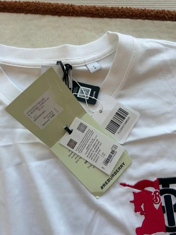 Burberry Burberry White Logo Short Sleeve T-Shirt Size US XL / EU 56 / 4 - 5 Thumbnail