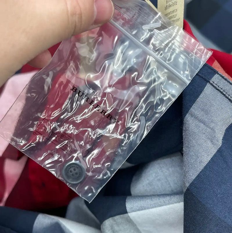 Burberry Burberry Red Cotton Check Long Sleeve Shirt Size US S / EU 44-46 / 1 - 8 Thumbnail