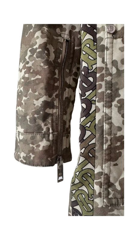 Burberry Burberry Canvas Camouflage Long Sleeve Jacket Size US M / EU 48-50 / 2 - 7 Thumbnail