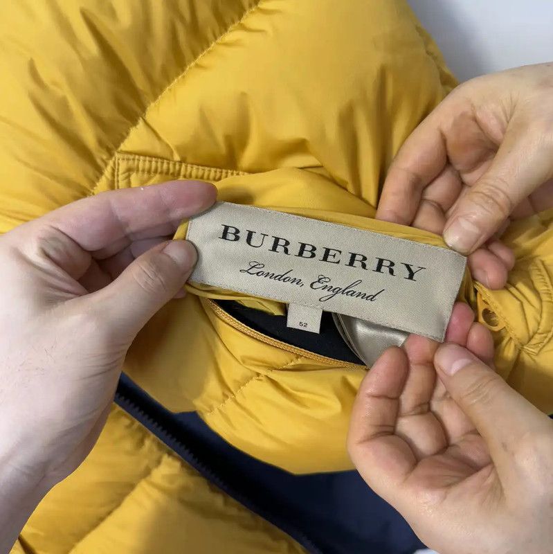 Burberry Burberry Yellow Logo Sleeveless Outerwear Size US L / EU 52-54 / 3 - 3 Thumbnail