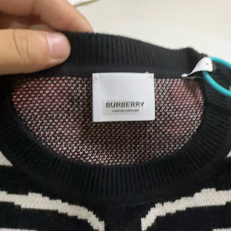 Burberry Burberry Black Wool Knit Sweater for Men Size US M / EU 48-50 / 2 - 3 Thumbnail