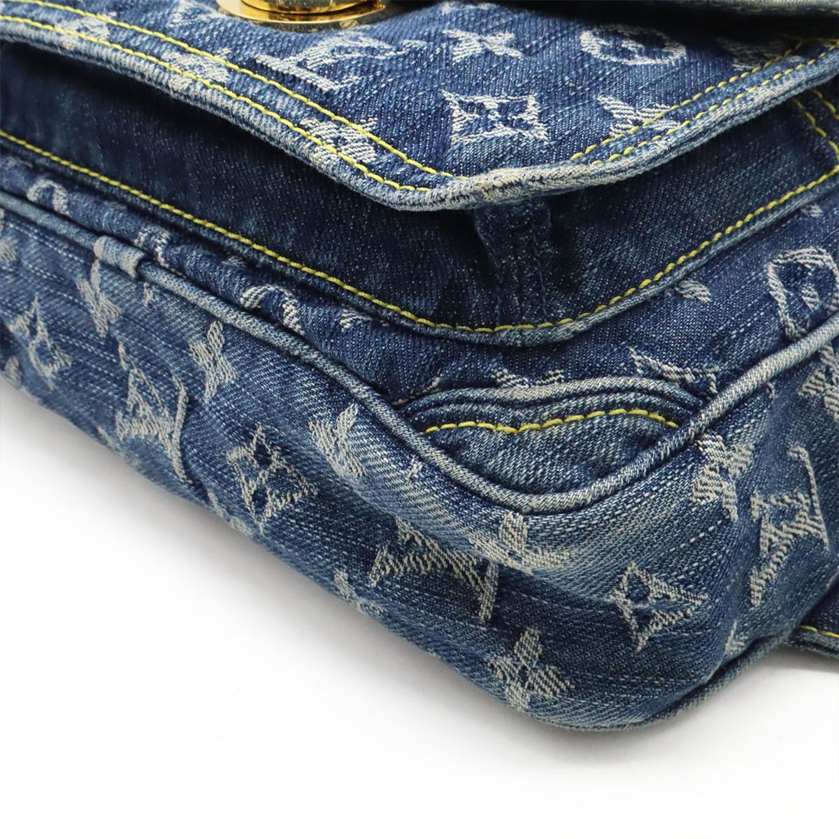 Louis Vuitton Louis Vuitton Louis Vuitton Monogram Denim 2way Bag Canvas Belt Bag M95347 DUTY FREE for USA Size ONE SIZE - 3 Thumbnail