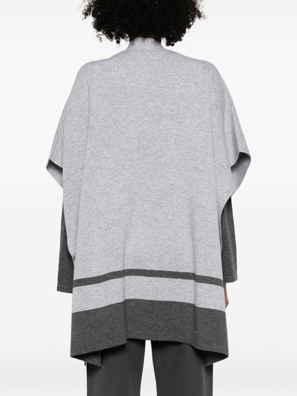 Max Mara CASHMERE WOOL CAPE Size M / US 6-8 / IT 42-44 - 3 Thumbnail