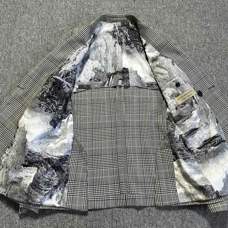 Burberry Burberry Gray Wool Houndstooth Long Sleeve Coat Size US M / EU 48-50 / 2 - 5 Thumbnail