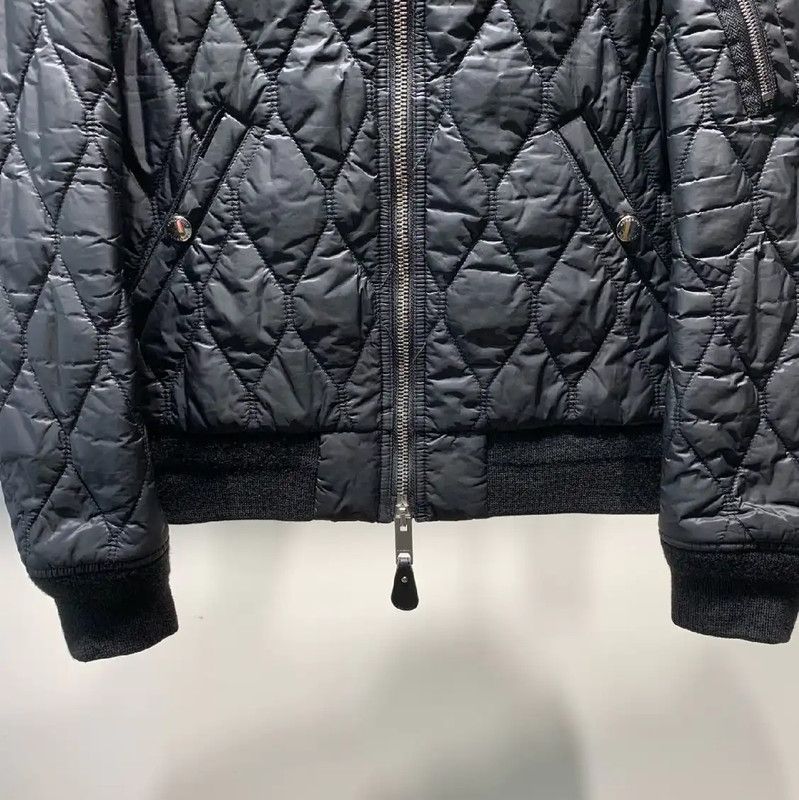 Burberry Burberry Men's Quilted Bomber Jacket in Black Size US M / EU 48-50 / 2 - 4 Thumbnail