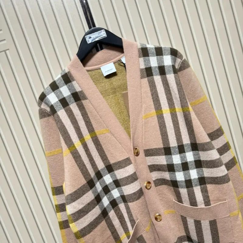 Burberry Burberry Men's Khaki Wool Logo Knit Sweater Size US M / EU 48-50 / 2 - 5 Thumbnail