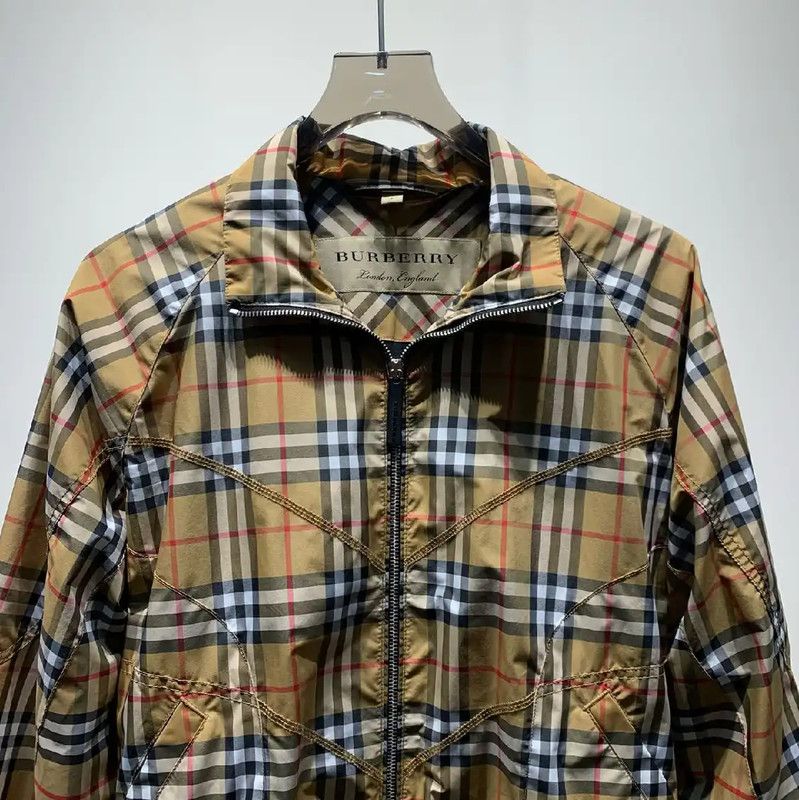 Burberry Burberry Men's Khaki Nylon Coat Size US S / EU 44-46 / 1 - 3 Thumbnail