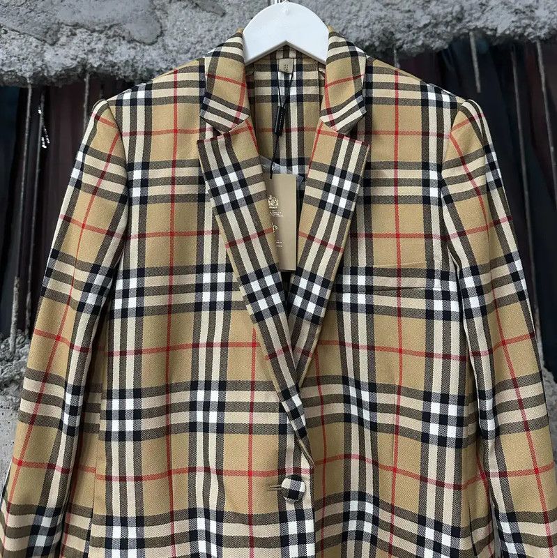 Burberry Burberry Plaid Long Sleeve Jacket for Men Size US M / EU 48-50 / 2 - 2 Thumbnail