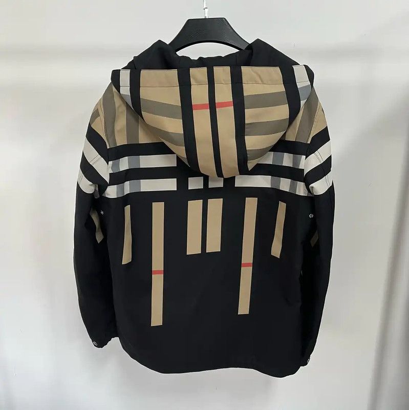 Burberry Burberry Khaki Men's Outerwear Jacket Size US S / EU 44-46 / 1 - 2 Thumbnail