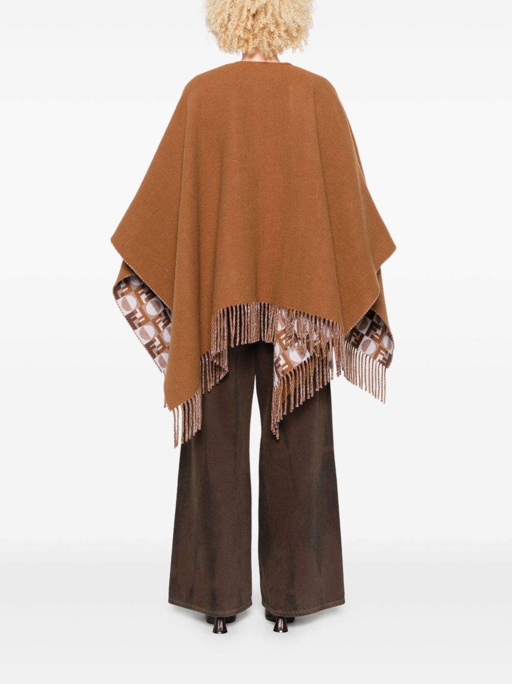Fendi WOOL CAPE Size M / US 6-8 / IT 42-44 - 5 Thumbnail