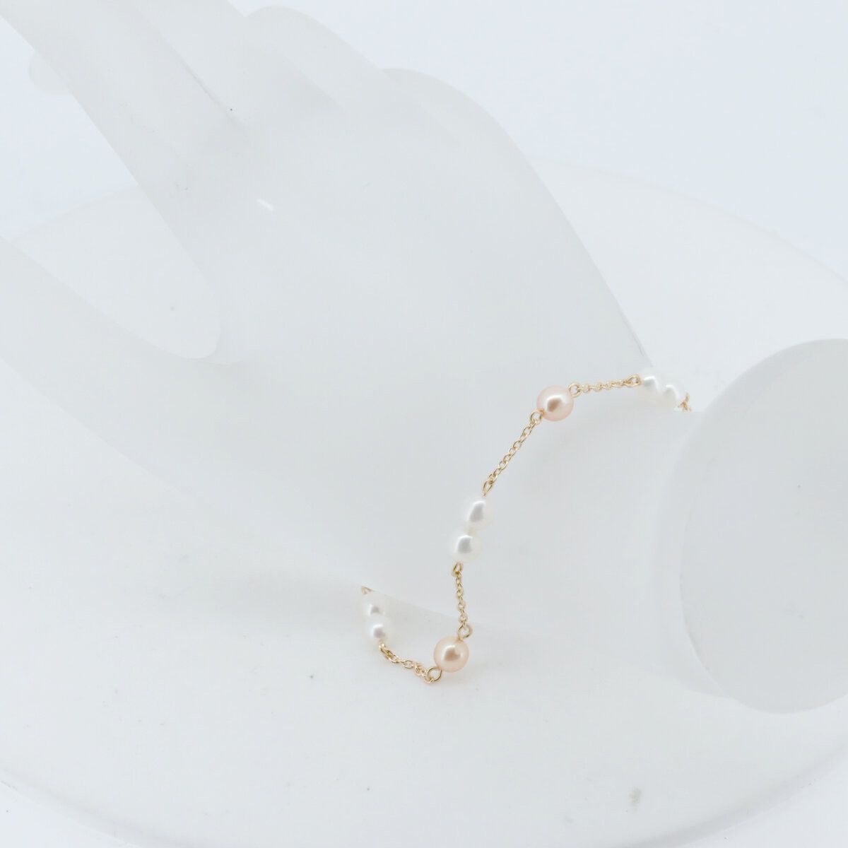 Other Tasaki Tasaki Freshwater Pearl Au750 Bracelet Crocodile skin Bracelet DUTY FREE for USA Size ONE SIZE - 5 Thumbnail
