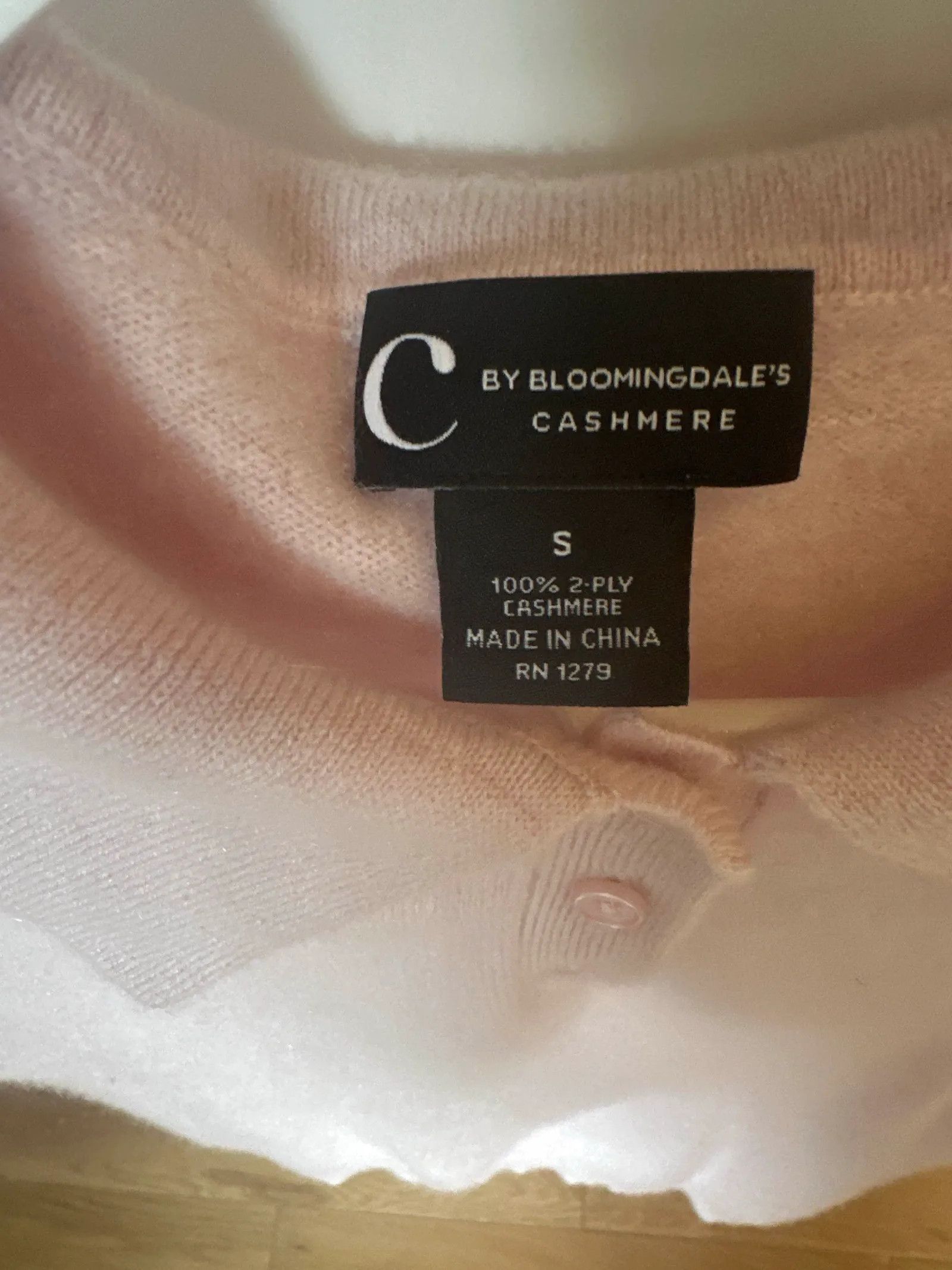 Bloomingdale's C by bloomingdale’s Sweater Size S / US 4 / IT 40 - 2 Thumbnail